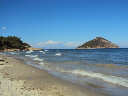 Paradise Beach, plaja intinsa cu nisip din Thassos