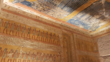 picturile impresionante din interiorul mormantului lui Ramses la IVlea