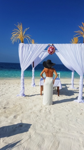 nunta pe plaja in Maldive Fihalhohi Island Resort